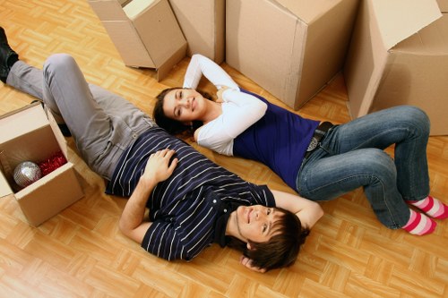 Packing and loading support for flat removals in Acton